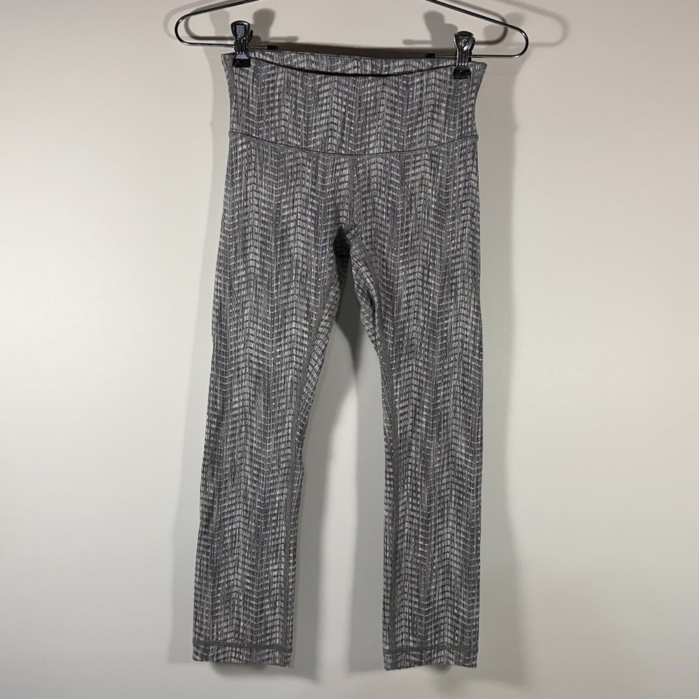 Lululemon Wunder Under Crop III 21" Battleship Silver Leggings Women Size 2
